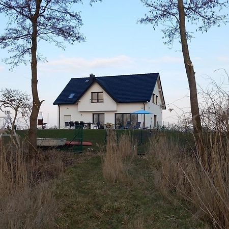 Villa Koprowo - Mit Direktem Seezugang, Sauna & Whirlpool Zastan Exterior foto