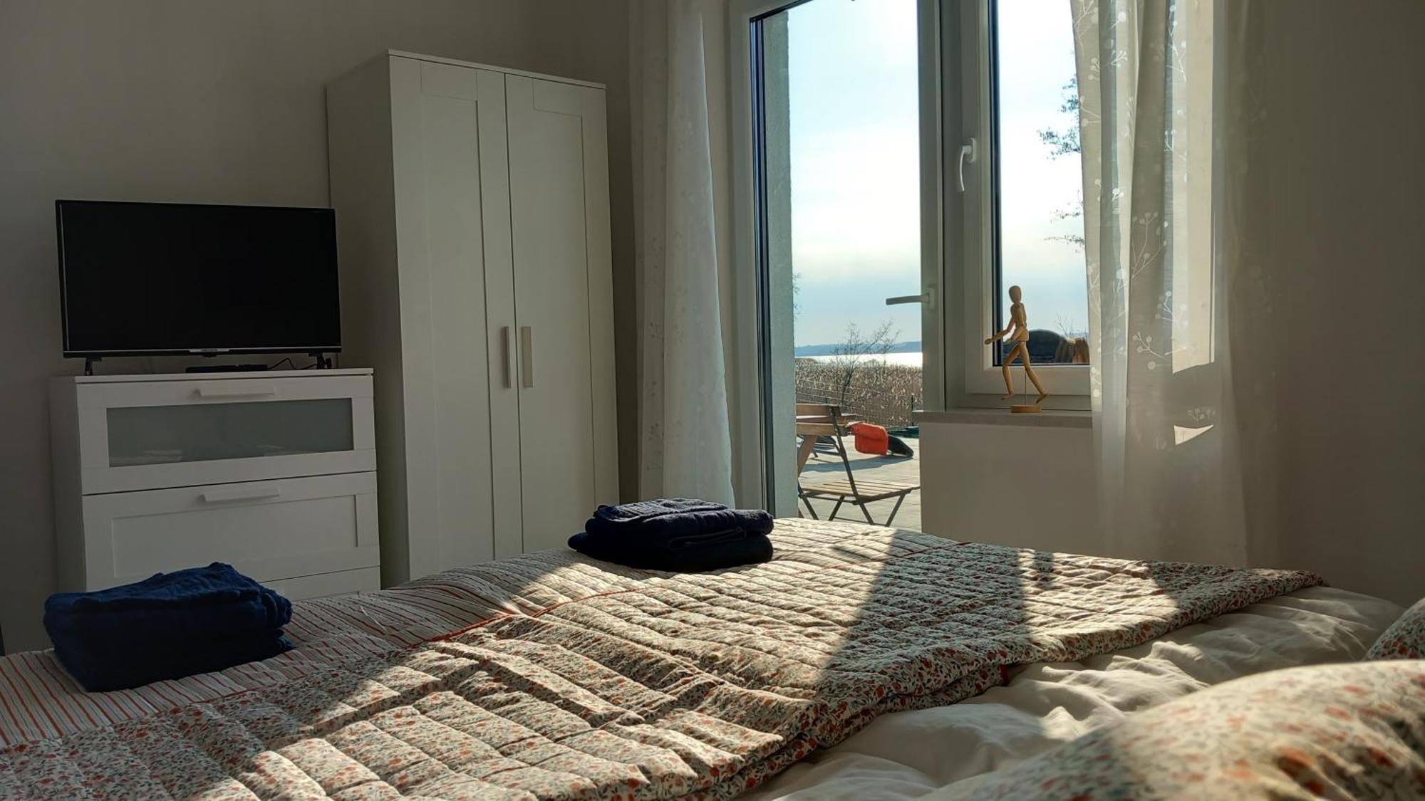 Villa Koprowo - Mit Direktem Seezugang, Sauna & Whirlpool Zastan Exterior foto