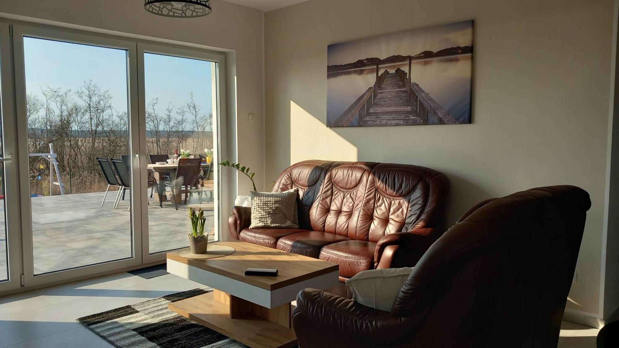 Villa Koprowo - Mit Direktem Seezugang, Sauna & Whirlpool Zastan Exterior foto