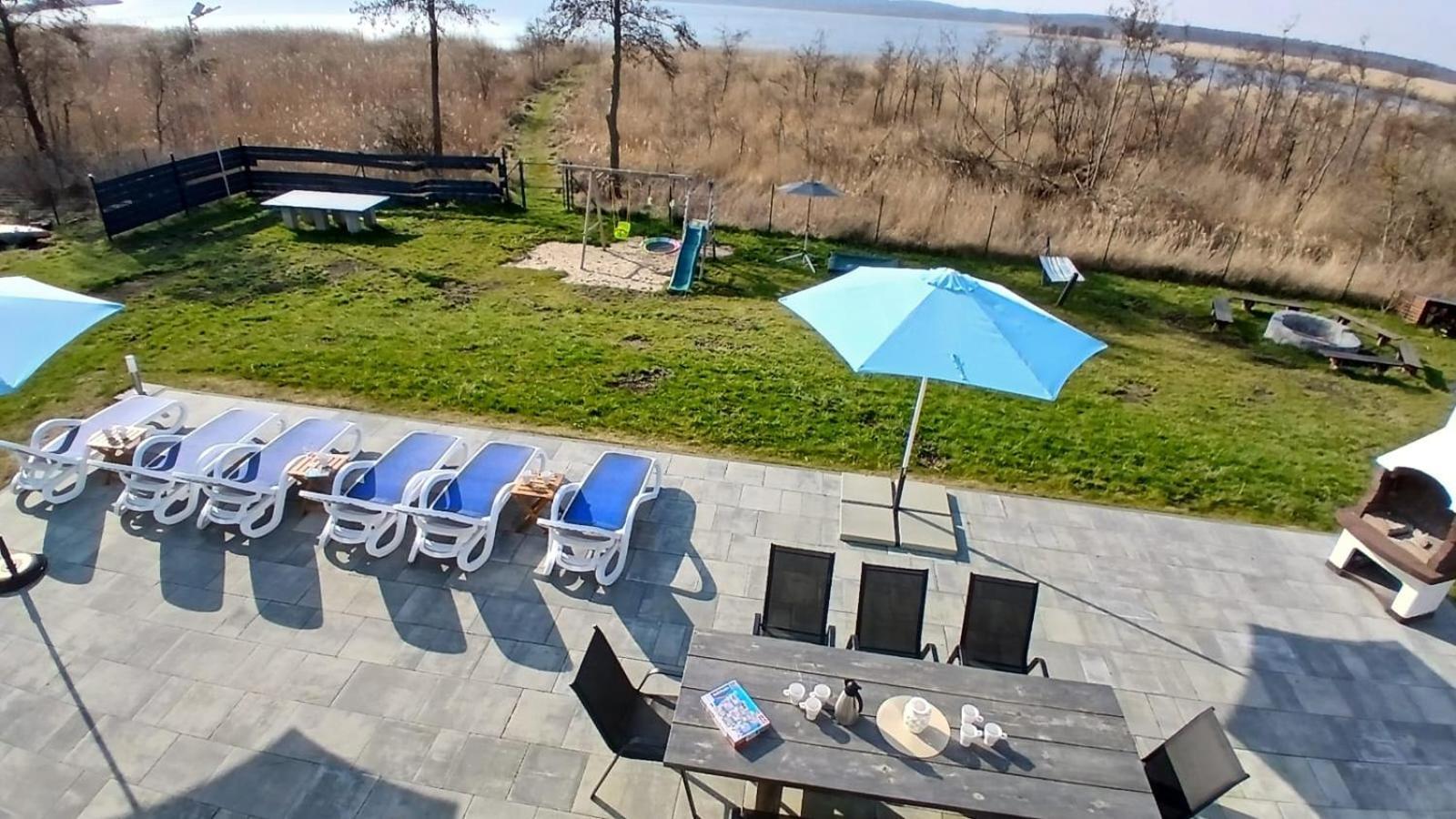 Villa Koprowo - Mit Direktem Seezugang, Sauna & Whirlpool Zastan Exterior foto